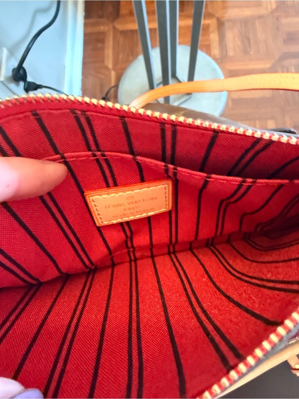 Monogram Neverfull Tote Bag in Brown and Natural Vachetta - Picture 8 of 16